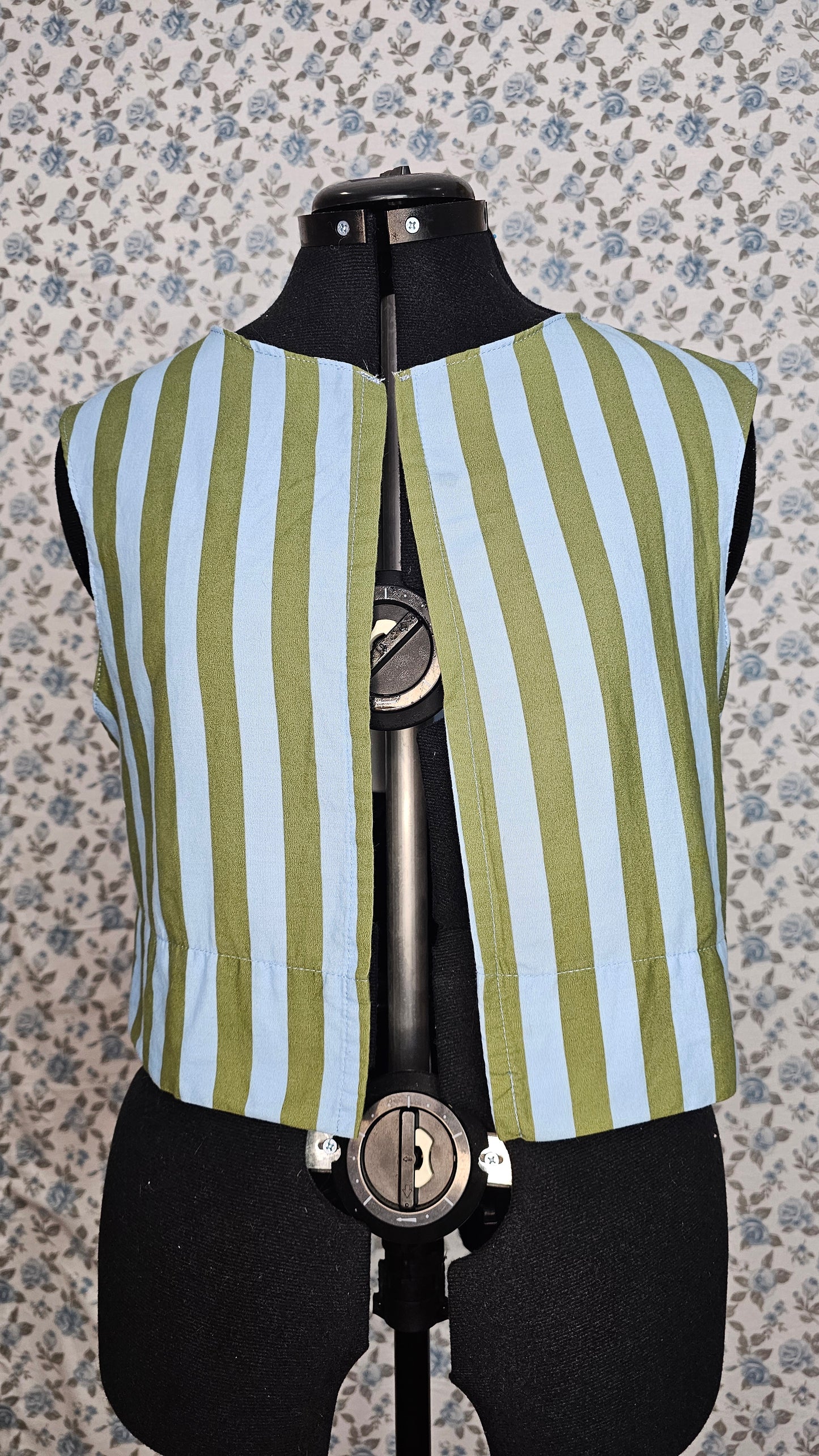 Stripes vest