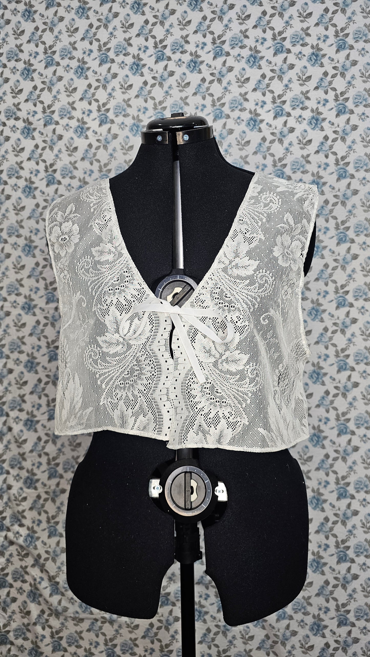 Lace vest
